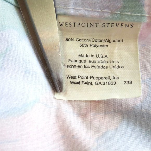Westpoint Stevens Full Sheets 1 Flat 2 Pillowcases Blue Pink Whale Tail No Iron - Picture 6 of 7
